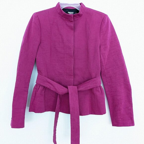 DKNY Donna Karan Ruffled Hem Magenta Blazer Jacket Size 8 Made in Italy - Picture 1 of 9